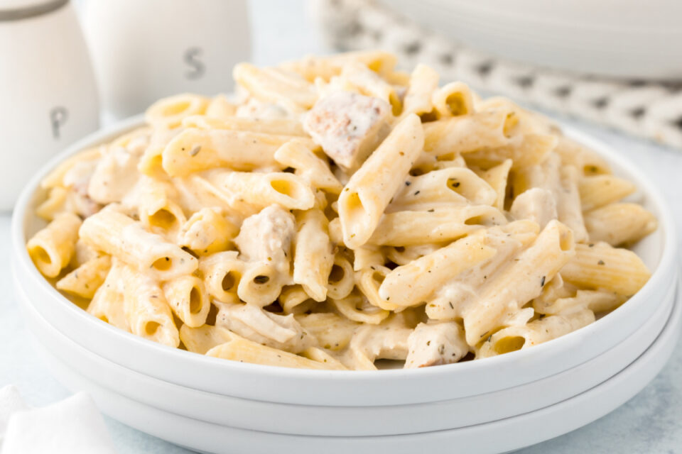 One Pot Chicken Alfredo Pasta - Crazy For Easy Recipes